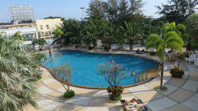 la piscine de votre studio - location ViewTalay - Pattaya Thaïlande